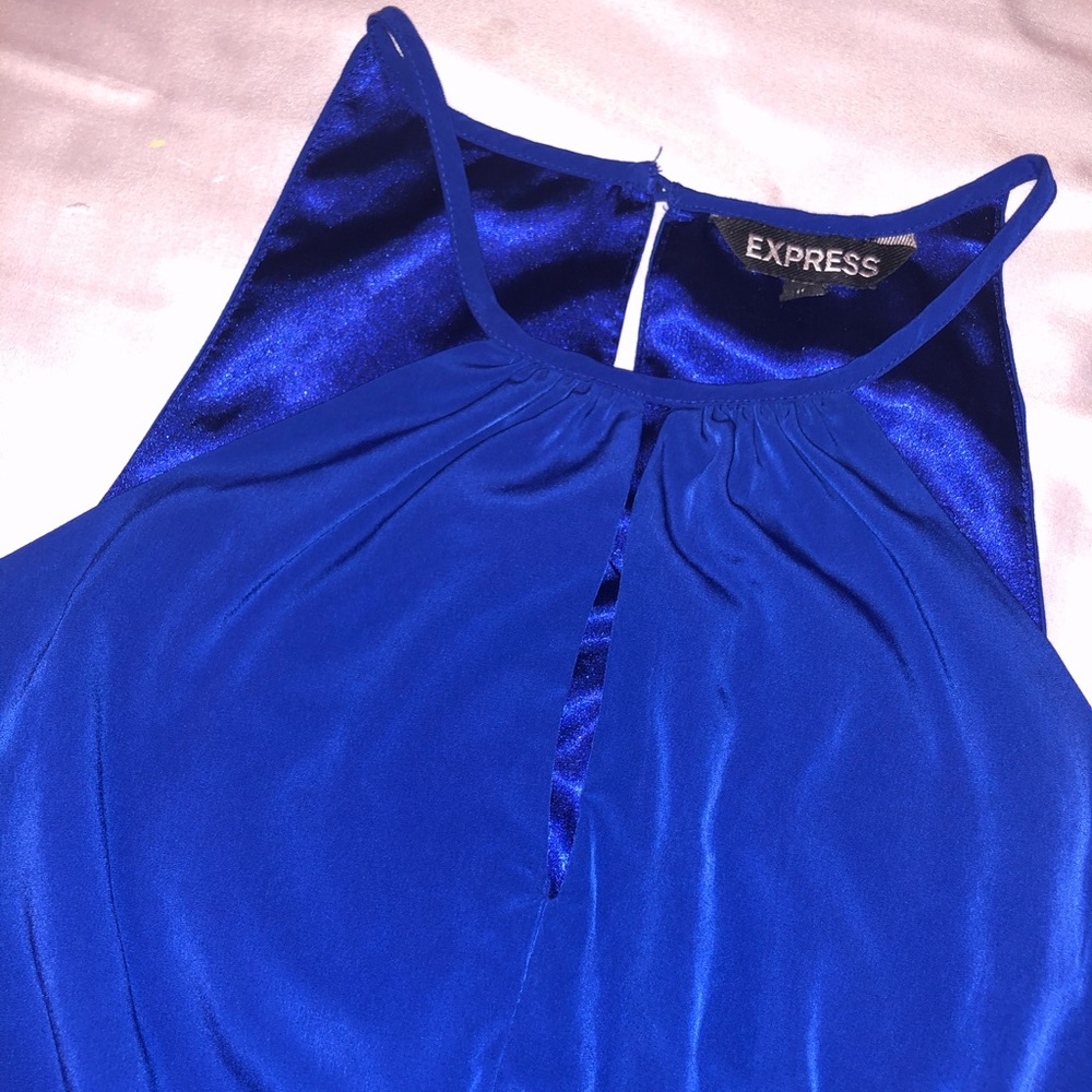 Express dress - Picture 2 of 6